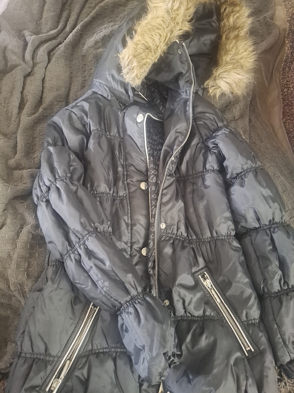 Kiss Black Quilted Puffer Coat with Faux-Fur Trimmed Hood